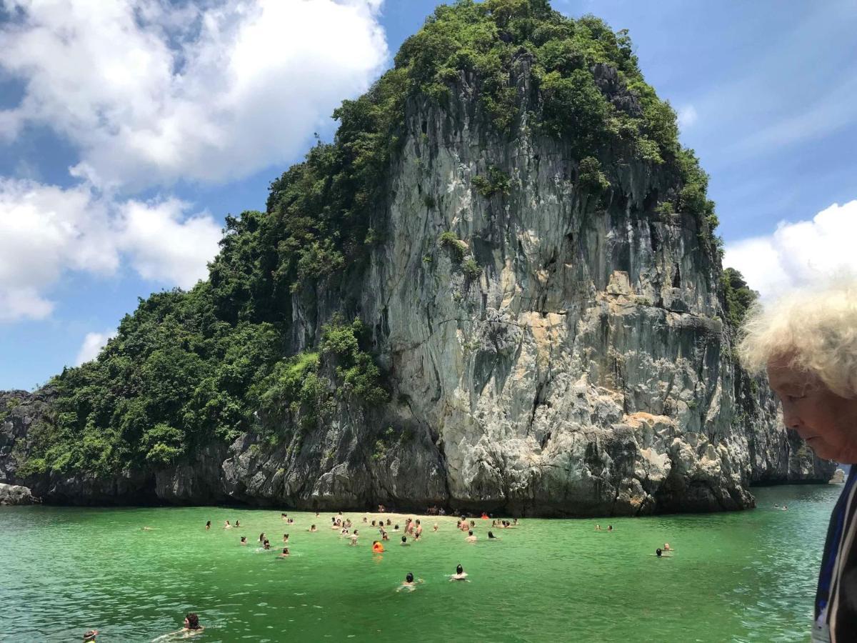 Hoang Ngoc Hotel Dong Khe Sau Zewnętrze zdjęcie